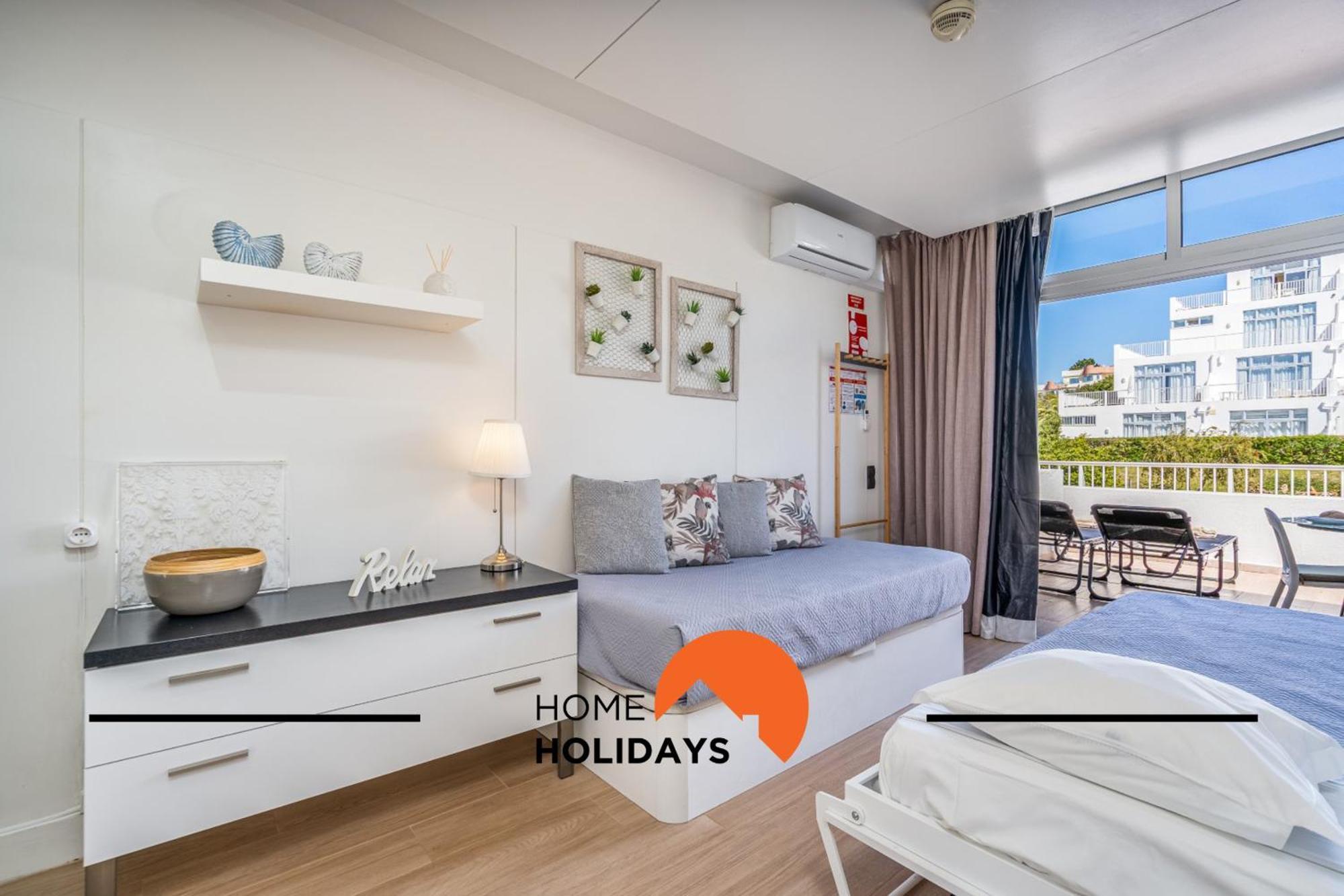 #255 Oura Cilla By Holidays *